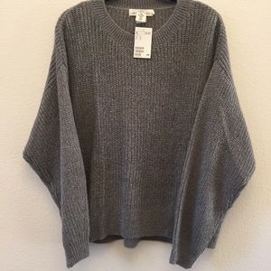 💐 NWT H&M Oversized Gray Knit Sweater